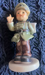 VINTAGE Goebel M.J Hummel Figurine #1569 / 2039 - Halt! - Picture 1 of 8