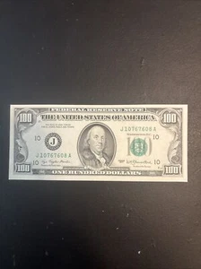 Uncirculated Small Head $100 bill (One Hundred Dollar Bill) - Series 1977 - Picture 1 of 2