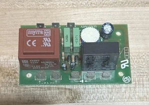 Placa de control de nivel de líquido Crouzet SP 163 P2501 bomba arriba/abajo - Imagen 1 de 4