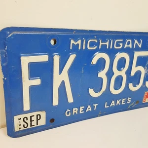 Vtg Michigan 1986 Auto License Plate FK 3855 Man Cave Garage Pub Wall Decor - Picture 1 of 3