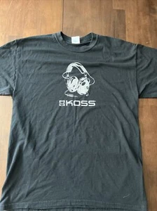 Men’s KOSS Big Headphones Around The Neck Logo Black T Shirt Size Large - Foto 1 di 5
