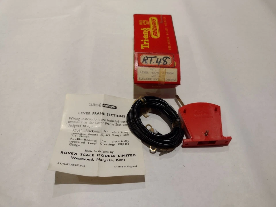 Tri-ang/Hornby - R48 Lever Frame Section with Leads Electric Level Cross - HO/OO - Image 1 of 1
