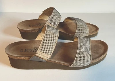 NAOT Bianca Slide Cuero Sandalia Correas Corcho Cuña Brillante Beige Plata 39 EE. UU. 8 Foto 1 de 4
