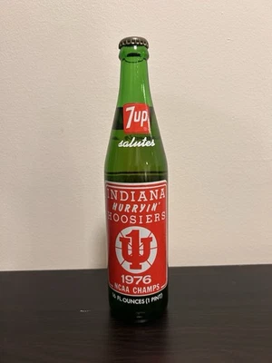 Garrafa lacrada 7 para cima Indiana University Hoosiers NCAA Champs 1976 UI basquete - Imagem 1 de 4