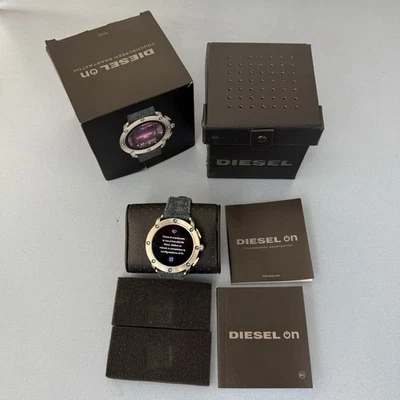 DIESEL ON AXIAL DW6D1 Touchscreen Smartwatch - Cinturino in Jeans - Imagen 1 de 4