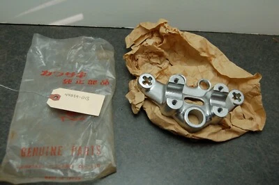 Cabezal de vástago de dirección NOS Kawasaki 44039-013 GA1 GA2 GA3 GA5 90SS G3SS G3TR KH100 Foto 1 de 4