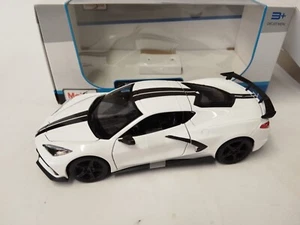 Maisto Chevrolet Corvette Stingray Coupe white 2020 1/24 31534WH - Foto 1 di 3