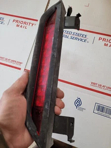 2005 2006 2007 2008 Nissan Pathfinder XTerra 3rd BRAKE LIGHT 26590 EA50A - Picture 1 of 2