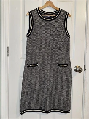 Vestido tejido uniforme Chase Bank nunca usado Foto 1 de 2