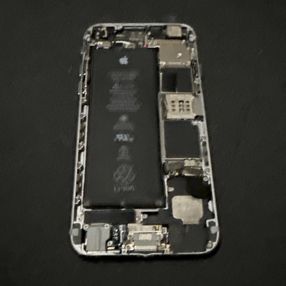 Apple iPhone 6 A1549 16 GB Plateado - Sin Pantalla - COMO ESTÁ para Piezas/Reparación Foto 1 de 4