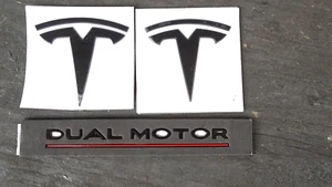 Tesla MODEL Y "Gloss" Black Emblem BUNDLE Front/Rear T Red Line Dual Motor - Picture 1 of 2