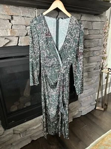 Zara NWOT Sz M Silky Green Black Midi Long Wrap Dress Back Zipper Long Sleeves - Picture 1 of 10
