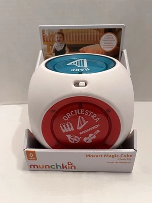 Munchkin Mozart Cubo Mágico Bebé Juguete de Aprendizaje Musical 6 Instrumentos Iluminar Nuevo en Caja Foto 1 de 4
