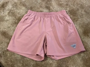 Columbia PFG Peach Color Shorts Size medium Excellent - Picture 1 of 7