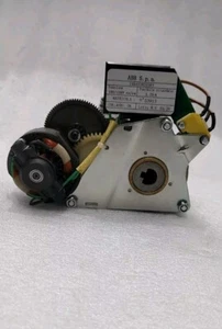 ABB SACE AIR CIRCUIT BREAKER SPRING CHARGE MOTOR S.P.A 1SDA038323R1 100/130V - Picture 1 of 6