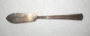 Vintage Holmes & Edwards IS Silver Plate Butter Knife - Picture 1 of 5