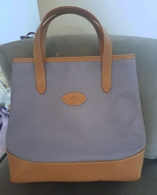 Impresionante bolso de mano de grano escocés Morberry Arabella pre amado en lavanda. Foto 1 de 4