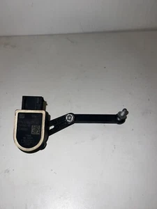 2016-2019 BMW 3 Series Suspension Height Level Sensor OEM 259160-1 - Picture 1 of 3