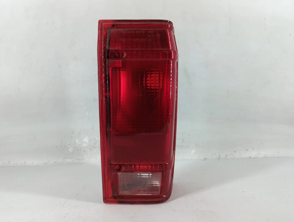 Luz trasera lateral derecha Ford Ranger 1992 pasajero fabricante original FLIB3 Foto 1 de 4