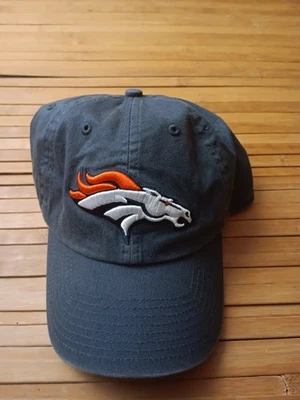 Denver Bronces 47 Marca Franquicia Calce Relajado Ajustado Gorra Grande Se Ajusta 7 1/4 Foto 1 de 4