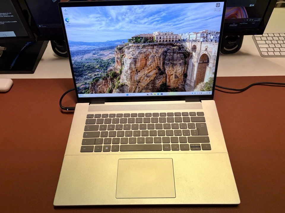 Inspiron 16 Plus (7630) RTX 4060 - Immagine 1 di 4