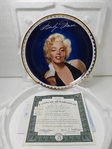 Bradford Exchange The Golden Collection ~ Marilyn Monroe Plate “Graceful Beauty“ - Picture 1 of 6