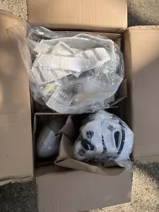 Anovos Stormtrooper Rüstungsset und gebauter ANH Helm. Im Originalkarton. - Bild 1 von 10