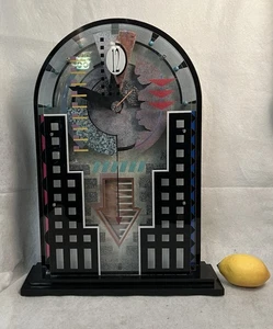 Reloj Artístico Posmoderno Rick Abrams Estilo Memphis Abrigo Años 80 Rascacielos Acrílico - Imagen 1 de 20