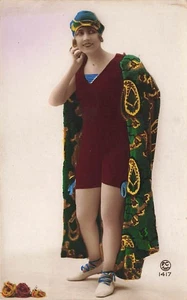 Early BATHING BEAUTY PC Paris Tinted Photo Postcard C - Picture 1 of 2
