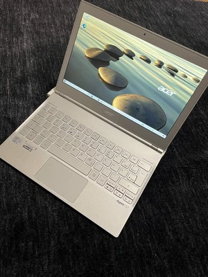 Acer Aspire S7 191 Ultrabook i5-3317U, 100GB SSD 4GB Windows 10 Home - Bild 1 von 4