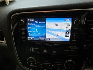 2015 Mitsubishi Outlander PHEV RE1 4x4 2.0 Hybrid Multimedia Head Unit Ref548 - Bild 1 von 13