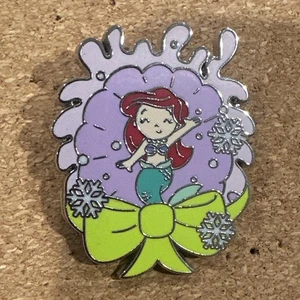 Disney Disneyland It’s A Small World Holiday Arielle Little Mermaid Mystery Pin LE - Bild 1 von 2