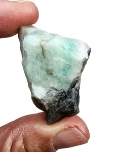 Cristal Esmeralda En Matriz Brasil 28,1 gramos - Imagen 1 de 4