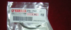 Yamaha RD400 76-78 Crankshaft Circlip. Genuine Yamaha New, - Picture 1 of 1