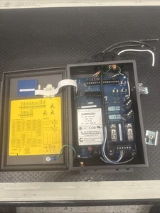 Módulo de relé 100-240 VCA STI OMRON RM-2AC-IP-SB1 / 40525-1010, hecho en EE. UU.  - Imagen 1 de 6