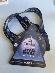 NEW Disneyland Disney After Dark Star Wars Nite 2024 Lanyard & Badge - Picture 1 of 1