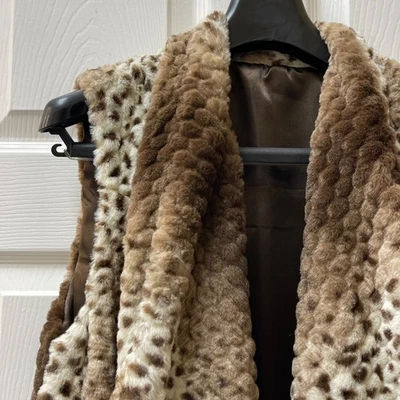 Chaleco abierto forrado con estampado de animales de felpa talla mediana para mujer chal cuello cortina Foto 1 de 4