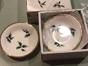 2 Mikasa Ribbon Holly Bone China Bowls 6" Holiday Season Fruits/nuts - Picture 1 of 5