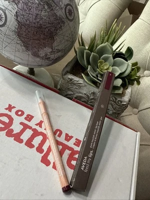 Aveda Feed My Lips Pure Nourish-Mint Lip Liner In 05 Currant 1.14g F3 - Image 1 of 3