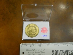 NASA SHUTTLE MISSION STS26-DISCOVERY BRONZE MEDALLION (NEW IN DISPLAY BOX) - Picture 1 of 4