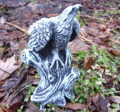 Latex eagle mold plaster cement concrete rubber bird hawk mould  4.5"H x 2"W - Image 1 of 3