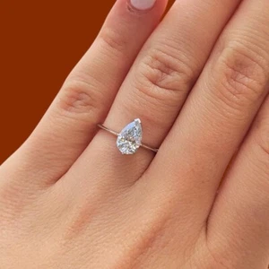 Black Friday Angebot 18K Weißgold Ring Lab Created 1 Kt Birnenschliff Diamant IGI  - Bild 1 von 13