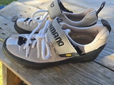 Shimano Women's Grey Suede Biking Shoes SH-MO35W Size EU 38 (5) Women EXCELLENT  - Image 1 of 4