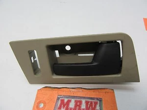 MANIJA DE PUERTA DELANTERA DERECHA INTERIOR PANEL DE PUERTA INTERRUPTOR MOLDURA R ESCAPE MARINER 08-10 - Imagen 1 de 10