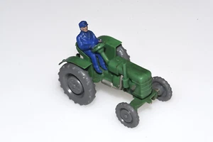 Wiking Fahr Schlepper Trecker grün kleiner Zughaken - Bild 1 von 3