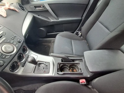 Consola piso delantero fijo REPOSABRAZOS SOLO 10-13 MAZDA 3 2654960 Foto 1 de 4