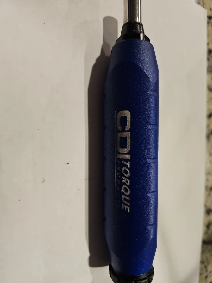 Micro Adjustable Torque Screwdriver, 1/4 Inch Hex Drive, 5-40 In Lbs Range - Image 1 of 3