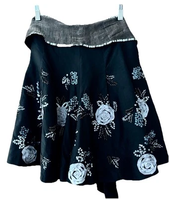Falda Tibi 100% Seda Cruda Patinador Floral Apliques Lentejuelas Talla 2 Negra Suave Grunge Foto 1 de 4