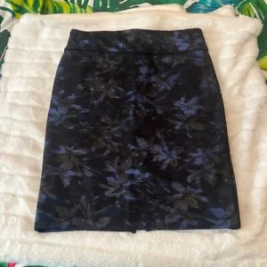 Carmen Marc Valvo Small Black Blue Floral Office Party Spring Pencil Skirt - Picture 1 of 7