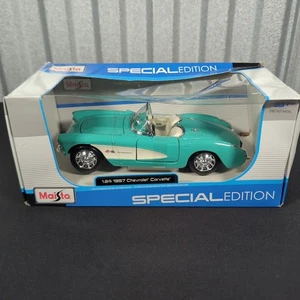 1957 Chevrolet Corvette türkisfarben 1/24 Diecast Modellauto von Maisto G3 - Bild 1 von 9